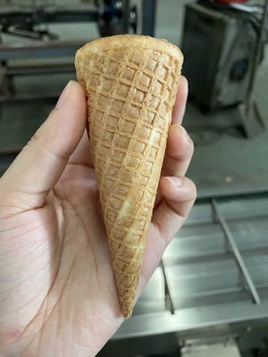 Bom preço. Máquina doce do cozimento do cone da rampa 304 automática on-line