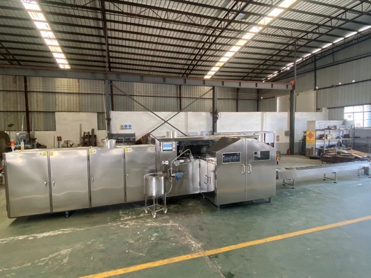 Bom preço. Linha de produção comercial processamento térmico do cone de gelado 3800pcs/H on-line
