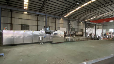 Bom preço. Máquina comercial do cozimento do cone da linha de produção do cone da bolacha/gelado on-line