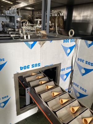 Bom preço. Única máquina de cozimento da fabricação do cone de 4000pcs/H Suger on-line
