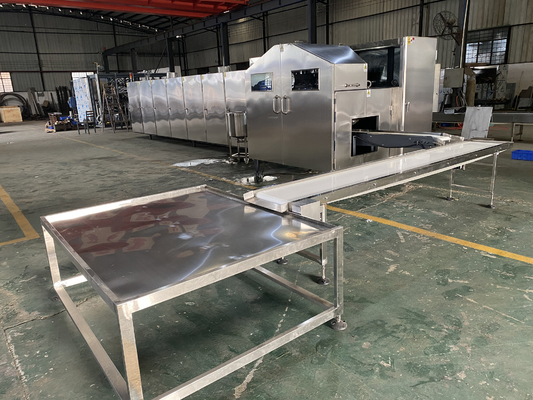 Gelado rolado automático 6000pcs/h de Sugar Cone Baking Machine For